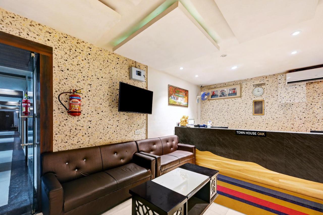 Townhouse Oak Pentagon Residency Hotel Bhubaneswar Exterior photo