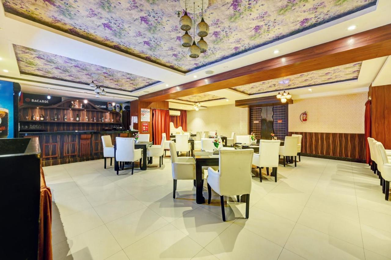 Townhouse Oak Pentagon Residency Hotel Bhubaneswar Exterior photo